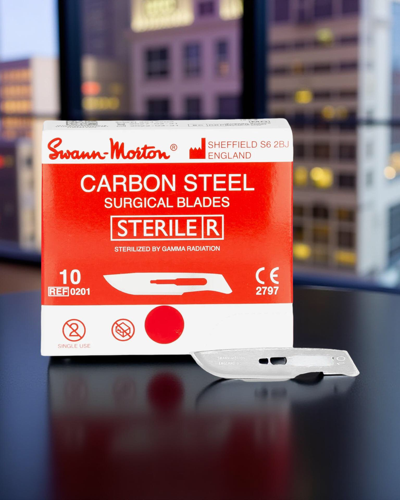 SWANN-MORTON Carbonstahl-Skalpellklingen Nr. 10 steril (100 Stück)
