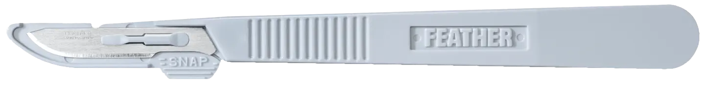 FEATHER Einmalskapelle mit Edelstahlklinge Figur 10 FEATHER Einmalskapelle mit Edelstahlklinge Figur 10